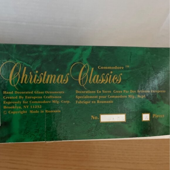Vtg Commodore Christmas Classics Glass Ornaments Gold Hand Decorated in Romania - Picture 5 of 8
